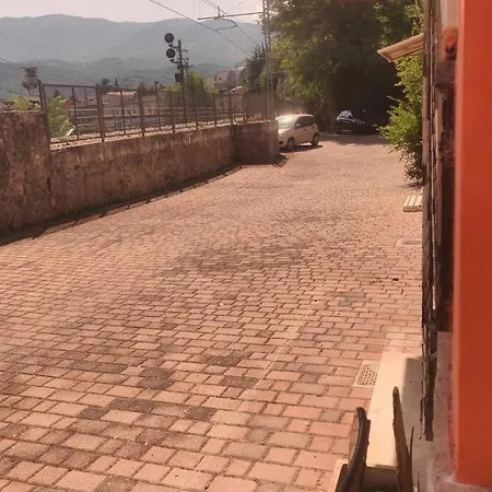 Monò * Popoli